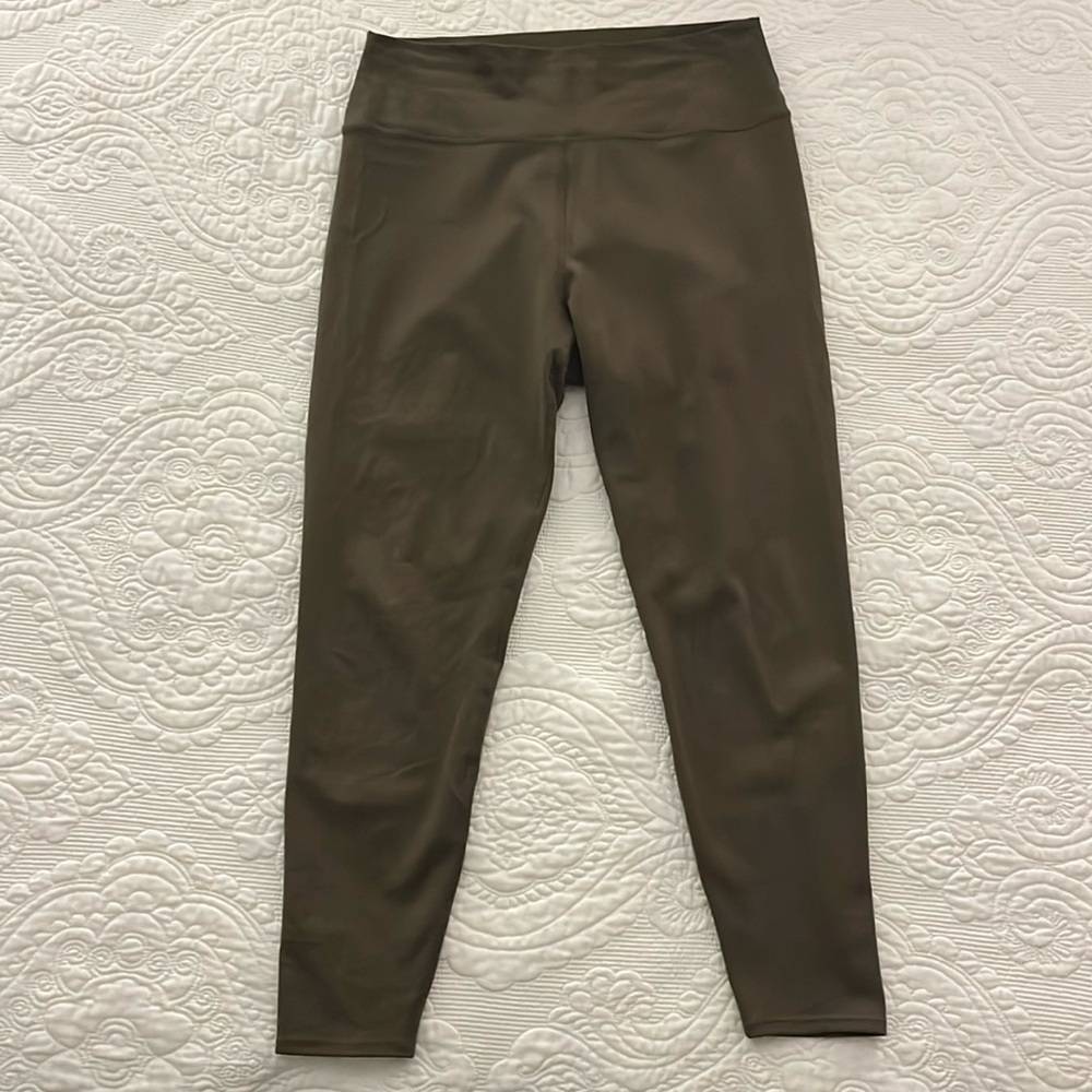 Sage Collective 7/8 Leggings